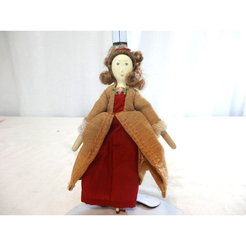 American‎ Girl American Girls Collect 2005 Elizabeth's Fashion Doll Charlotte 6"